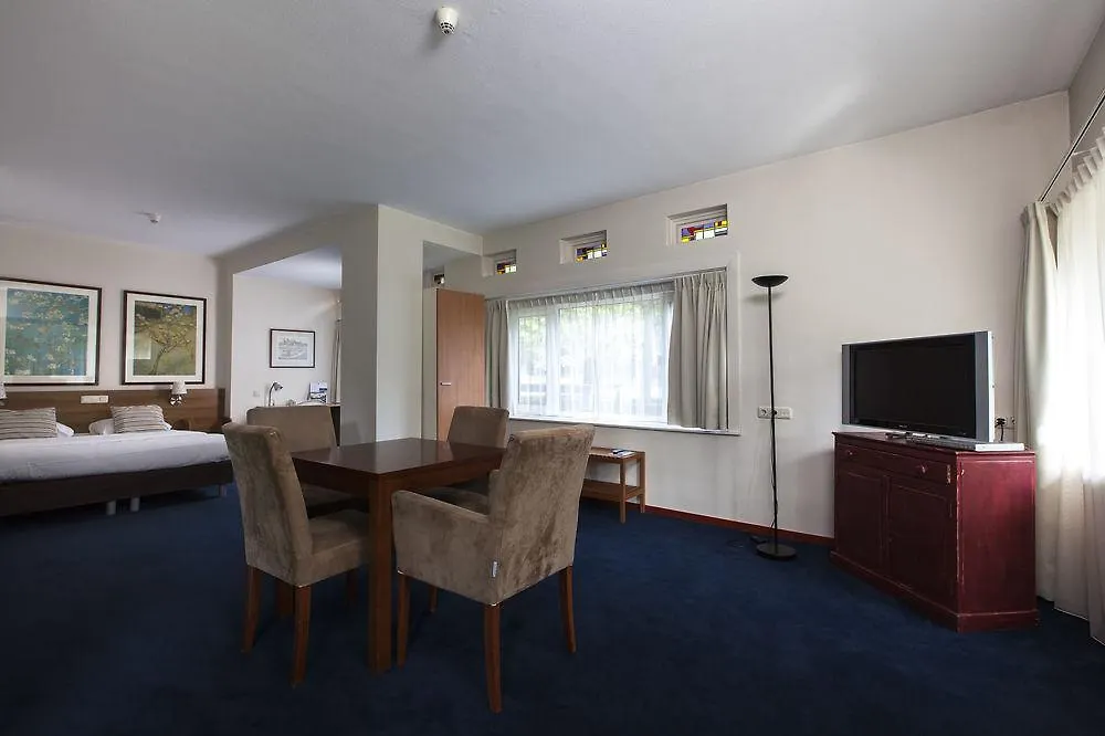 Hotel Parkzicht Eindhoven 4*,